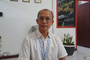 KM Bukit Raya Tunda Berlayar di Kepri karena Cuaca Ekstrem, Bagaimana dengan Calon Penumpang?