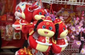 Tahun Ular Kayu 2025, Ini Lima Pemilik Shio yang Bakal Hoki