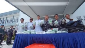 TNI Angkatan Laut Gagalkan Penyelundupan 60.000 Butir Pil Ekstasi Senilai Rp 21 Miliar di Perairan Karimun