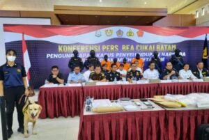 Modus Joki IMEI, Pelaku Ditangkap di Pelabuhan Harbour Bay dan Batam Centre