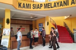 Sembunyi di Rumah dan Hotel di Batam, Dua Buronan Kasus Korupsi Dibekuk Petugas
