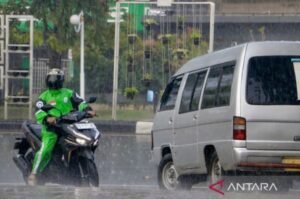 Potensi Hujan Petir dan Berawan di Sejumlah Kota pada Minggu, Termasuk di Kepri