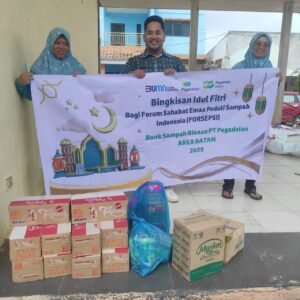 PT Pegadaian Area Batam Berikan Apresiasi Kepada Bank Sampah Binaan