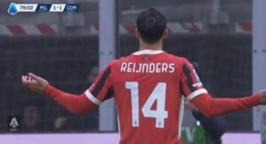 Tekuk Como 1907, AC Milan Menyalip AS Roma