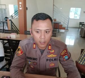 Ayah Gantung Diri di Dapur Rumah Kontrakan Ditemukan Bocah SD, Kantongi Surat untuk Istri