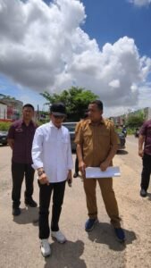 Tinjau Kantor Camat Nongsa, Amsakar Soroti Penanganan Banjir