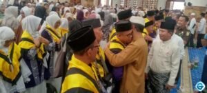 57 Orang Jamaah Calon Haji Natuna Berangkat Menuju Embarkasi Batam