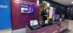 Lenovo Resmikan Pabrik Perakitan di Batam, Luncurkan Laptop TKDN Pertama Berbasis AI