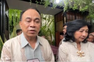Kunjungi Jokowi saat Lebaran, Menkop Budi: Bahas Pemberantasan Rentenir