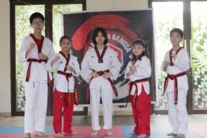 5 Taekwondoin Belia Lulus Sabuk Hitam Internasional