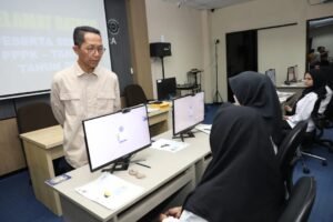 Pastikan Pelaksanaan Berjalan Lancar, Amsakar Tinjau Lokasi Seleksi P3K