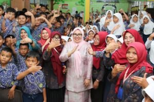 Erlita Ajak Anak-Anak di Kota Batam Mulai Gemar Makan Ikan Sejak Dini