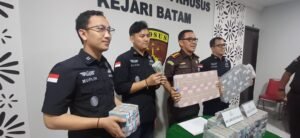 Titipan Uang Pengganti Kasus Korupsi Rp2,8 Miliar dan USD 14, Diterima Kejari Batam