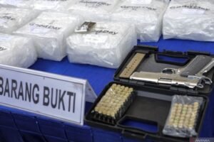 TNI AL Amankan 1,2 Ton Kokain dan 705 Kg Sabu di Perairan Karimun