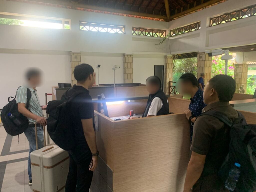 Kantor Imigrasi Kelas I Khusus TPI Batam Deportasi Dua WNA