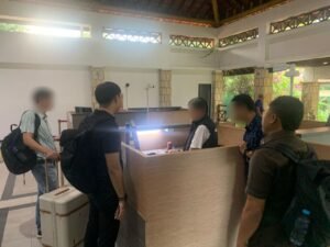 Kantor Imigrasi Kelas I Khusus TPI Batam Deportasi Dua WNA