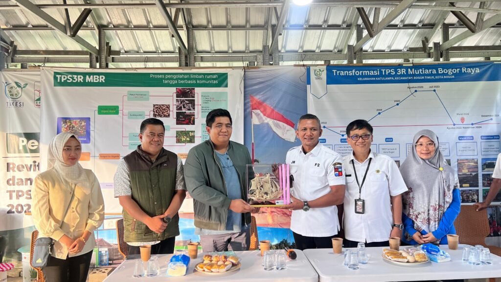 Komitmen Kelola Sampah Berbasis Masyarakat, Roby Belajar dari Taman Kreasi Olah Sampah Terintegrasi Bogor