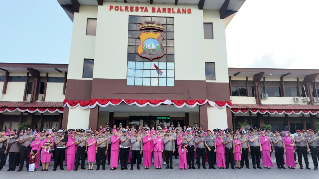 82 Anggota Polresta Barelang Naik Pangkat dan 7 Purnatugas yang Penuh Haru
