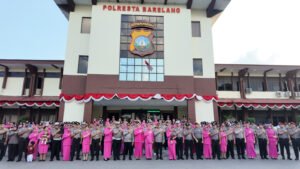 82 Anggota Polresta Barelang Naik Pangkat dan 7 Purnatugas yang Penuh Haru