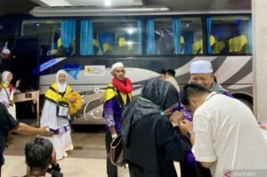 445 Jamaah Haji Kloter 1 Debarkasi Batam Tiba, Satu Meninggal dan 1 Dirawat di RS Arab Saudi