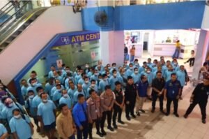 Berbulan-bulan Ditahan di Malaysia, 100 PMI Dideportasi Via Pelabuhan Batamcentre