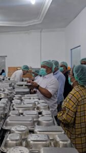 Wagub Nyanyang Kunjungi Dapur MBG di Batam, Pastikan Semua Tahapan Berjalan Lancar