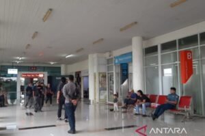 Tiga WN Malaysia Ditangkap di Ruang Tunggu Bandara RHF Tanjungpinang Terkait Narkoba