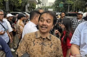 Kasus Dugaan Ijazah Palsu Jokowi Lanjut, Roy Suryo Jawab Singkat Pertanyaan Penyidik