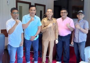 Tahun Depan Belum Tentu Ada Program Pemutihan Pajak – Kendaraan Tua Berbondong-Bondong Datangi Samsat
