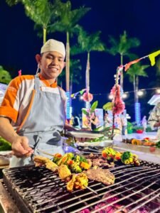 Harris Resort Waterfront Batam Resmi Luncurkan Hawaiian BBQ Party