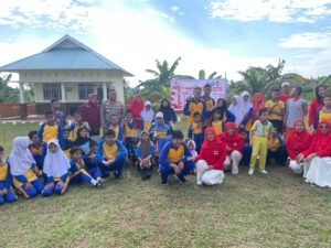 Kapolres Natuna Bersama Anak SLB, Tebar Semangat Kemerdekaan dan Kasih Sayang di Ujung Utara Indonesia‎‎