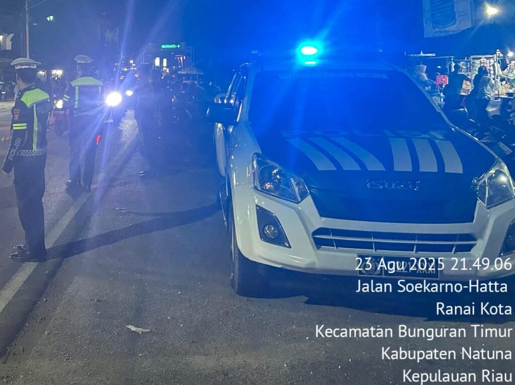 Satlantas Polres Natuna Patroli Malam, Ciptakan Kondisi Aman dan Tertib Lalu Lintas Akhir Pekan‎‎