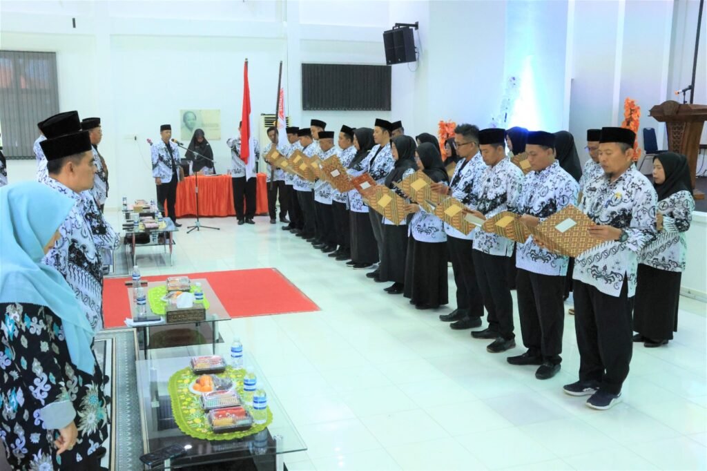 Pengurus PGRI Bintan Dilantik, Sekda: Teruslah Berinovasi, Majukan Dunia Pendidikan