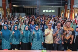 Erlita Amsakar Darong Guru Jadi Motor Penggerak Bank Sampah di Sekolah