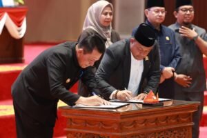 Perda LPJ APBD 2024 Ditetapkan – Gubernur Ansar: Jadi Dasar Penyusunan Keuangan yang Lebih Baik Lagi