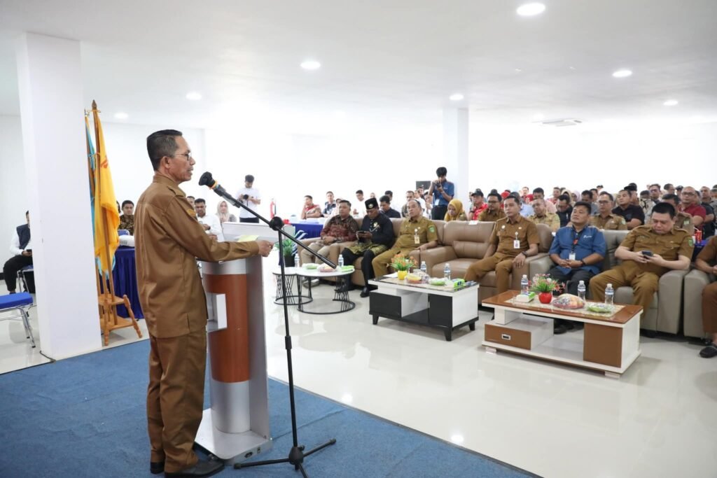 Buka Bimtek Koperasi Merah Putih, Wako Amsakar Ajak Koperasi Jadi Motor Ekonomi Rakyat Batam