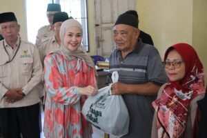 Turun Bersama Baznas, Hafizha Kembali Distribusikan Paket Sembako dan Stunting