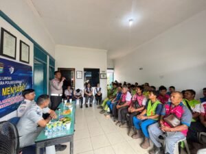 Polantas Menyapa Ngobrol Bareng Keselamatan Berlalu Lintas Bersama Sopir Truk, Jasa Raharja dan Dishub Bintan