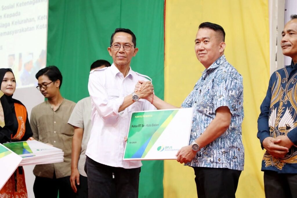 Amsakar Resmi Luncurkan Program Jaminan Sosial Ketenagakerjaan Bagi RT, RW, LPM, dan Pekerja Rentan