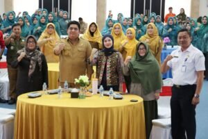 Roby Buka Sosialisasi Katana, Emak-emak PKK Ikuti Simulasi Penanganan Kebocoran Tabung Gas dan Penggunaan APAR