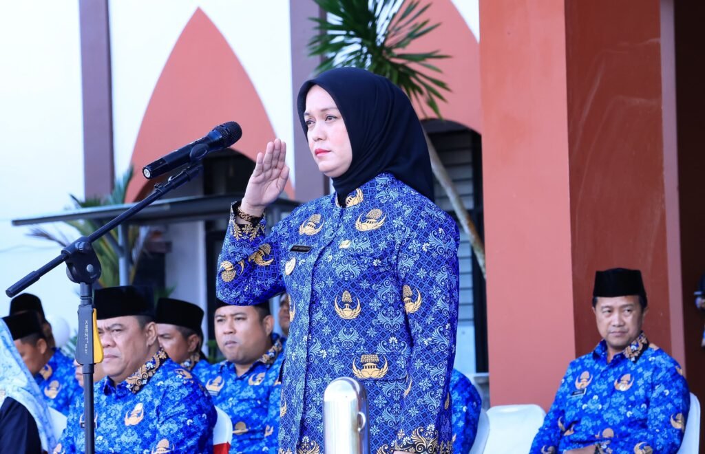 Debby Pimpin Upacara Hari Kesaktian Pancasila