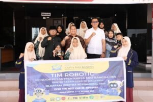 Peserta Lomba Robotik Internasional Dilepas