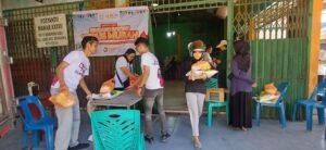 Tana Group Gelar Baksos Sembako Murah untuk Warga Bengkong Sadai