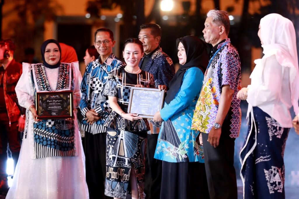 Amsakar Apresiasi BBFW 2025, Batik Batam Harus Jadi Ikon dan Sumber Ekonomi Baru