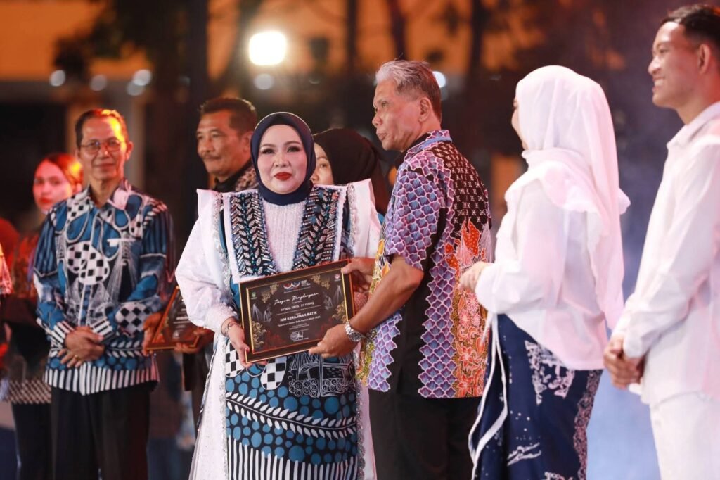 Ketua Dekranasda Batam Erlita Amsakar Dorong Batik Batam Mendunia Lewat BBFW 20205