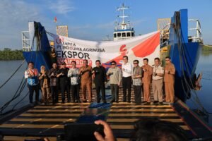Bintan Ekspor 6 Kontainer Ayam Hidup ke Singapura, Langkah Strategis Menuju Pasar Global