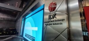 Strategi Investor Menghadapi Gejolak Pasar Akibat Isu Politik Global