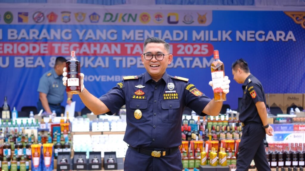 136 Ton Barang Sitaan Senilai Rp15,8 Miliar Dimusnakan