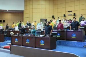 Bupati Bintan Hadiri Rapat Paripurna Persetujuan Bersama Ranperda APBD 2026