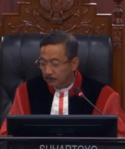 MK: Anggota Polri Aktif yang Menduduki Jabatan Sipil Harus Pensiun